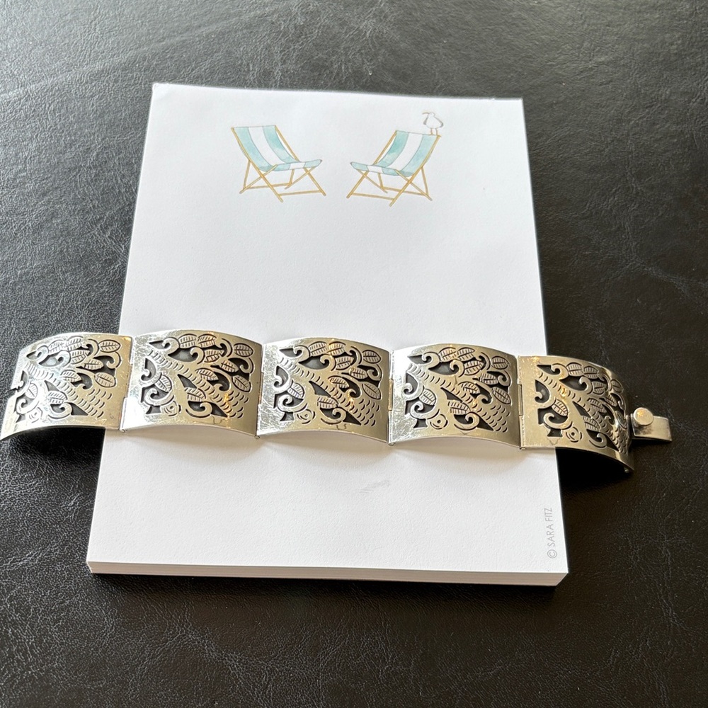 Silver Patterned Bracelet - Picture 7 of 9